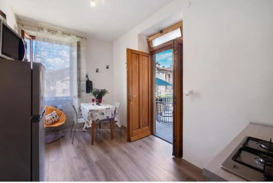 Apartment Ferienwohnung Castagno 1 Sentiero Del Viandante Bellano Italien